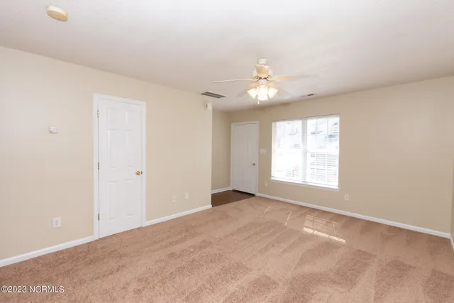 $1,075 | 328 Bracken Place, Jacksonville, NC 28540