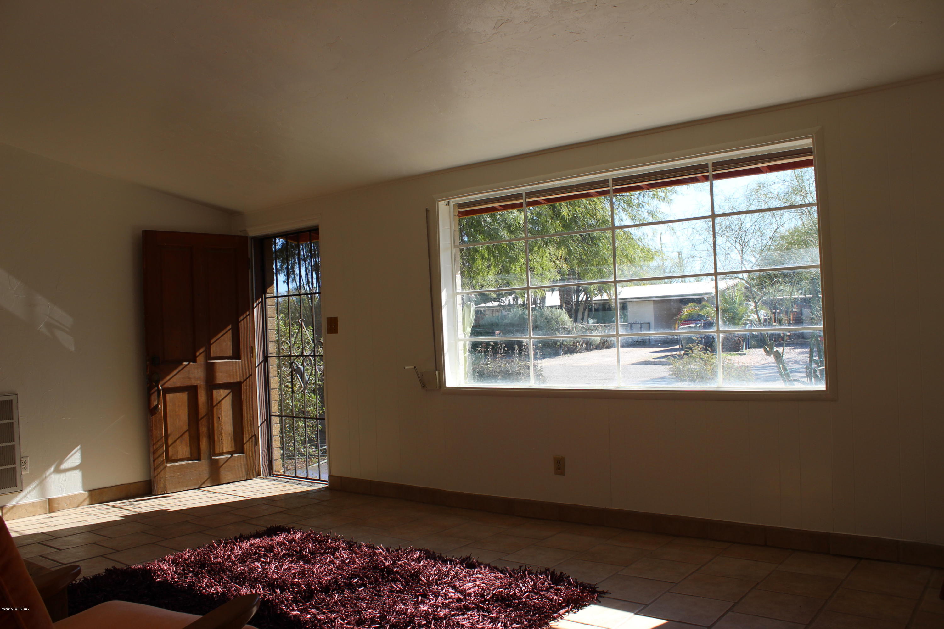 4143 East Spring Street Tucson, AZ 85712 - Photo 5 of 30 Gallery Image 5