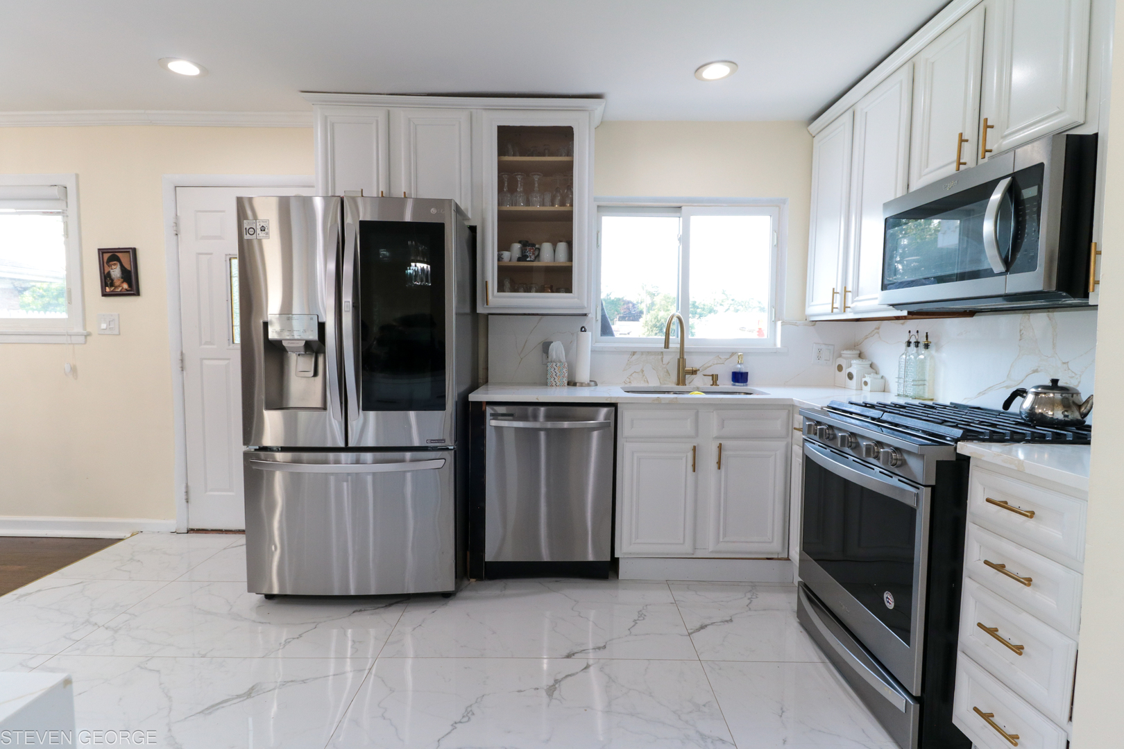 5644 Lyons Street Morton Grove, IL 60053 - Photo 12 of 44