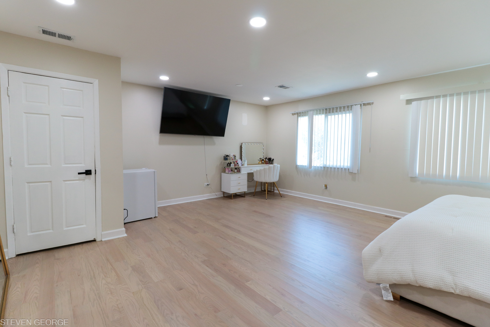 5644 Lyons Street Morton Grove, IL 60053 - Photo 15 of 44