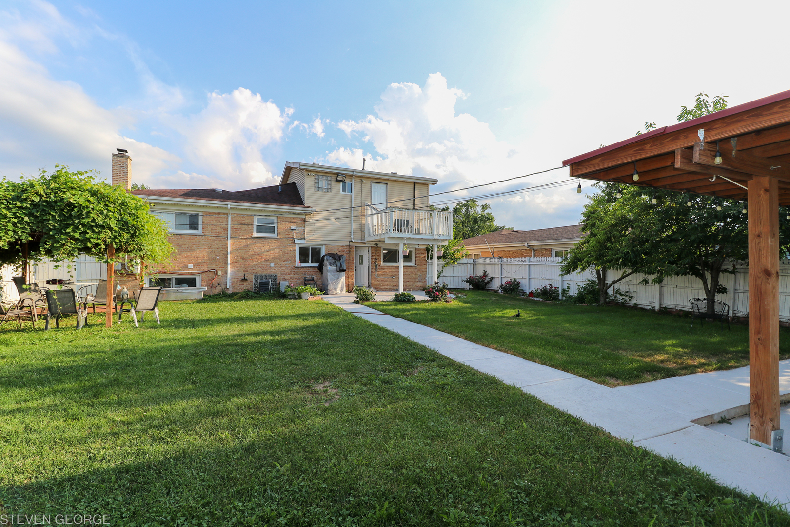 5644 Lyons Street Morton Grove, IL 60053 - Photo 6 of 44