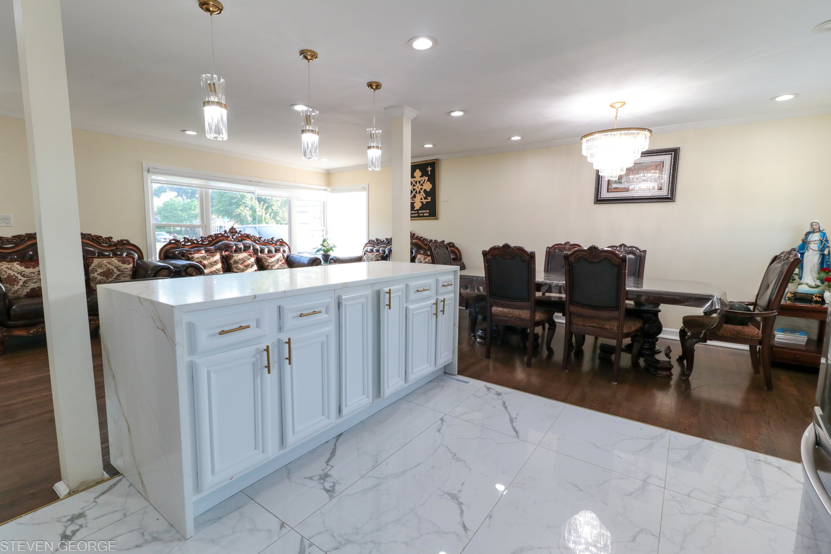 5644 Lyons Street Morton Grove, IL 60053 - Photo 9 of 44