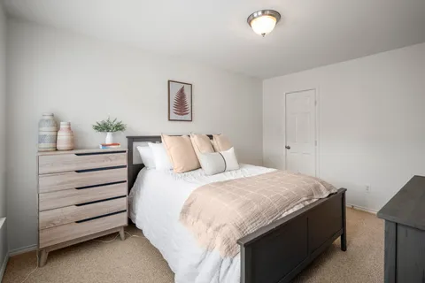 $319,000 | 3209 Chenevert Street, Houston, TX 77004