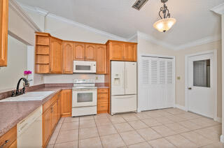 11492 Orange Blossom Lane Boca Raton, FL 33428 - Photo 16 of 23 8