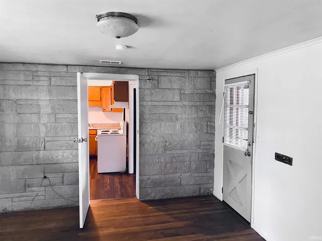 $1,495 | 128 North Clark Street, Bloomington, IN 47408