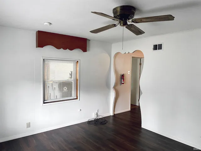 $1,495 | 128 North Clark Street, Bloomington, IN 47408