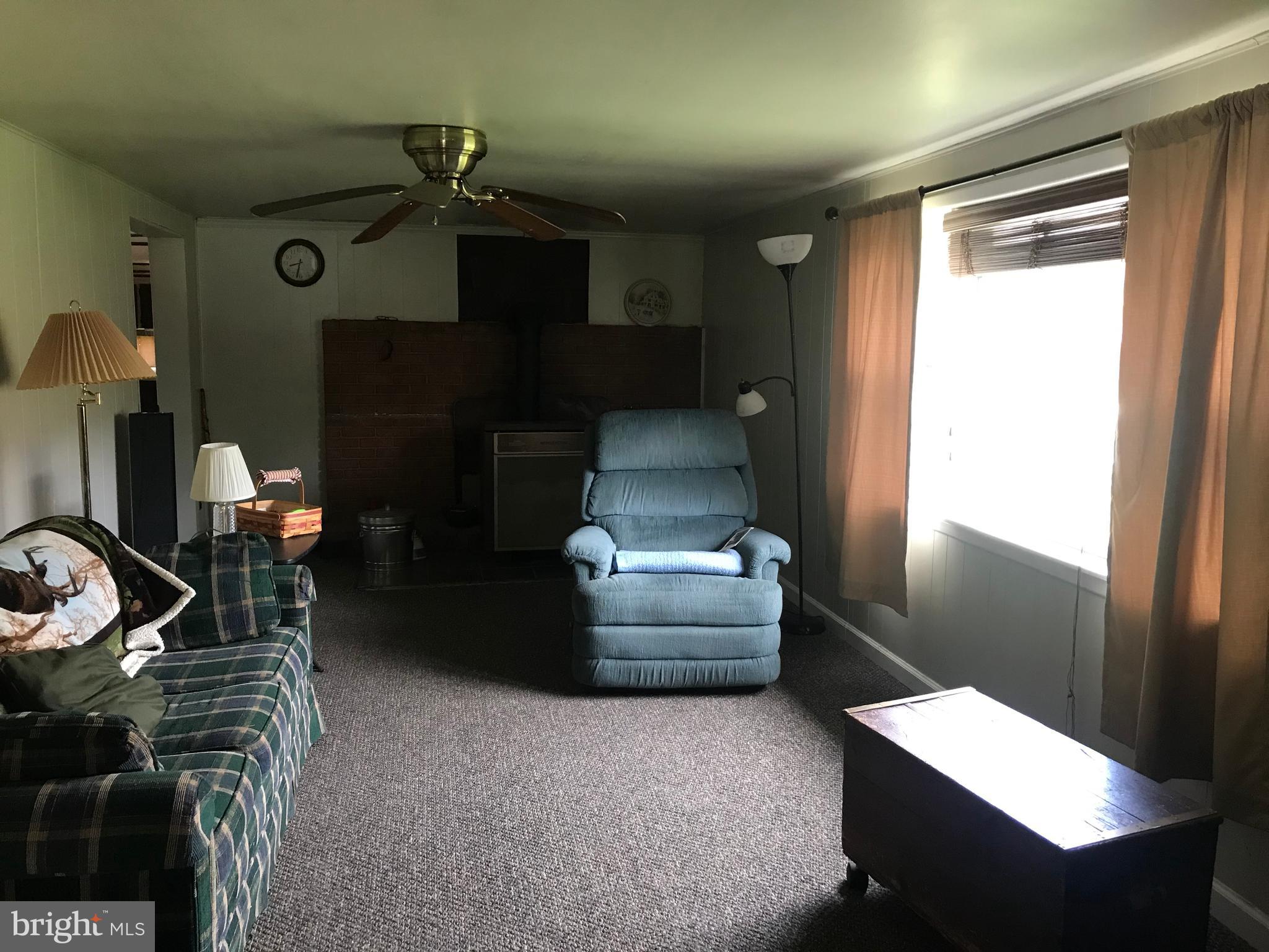 5670 Cold Run Valley Road Berkeley Springs, WV 25411 - Photo 15 of 26 Living Room