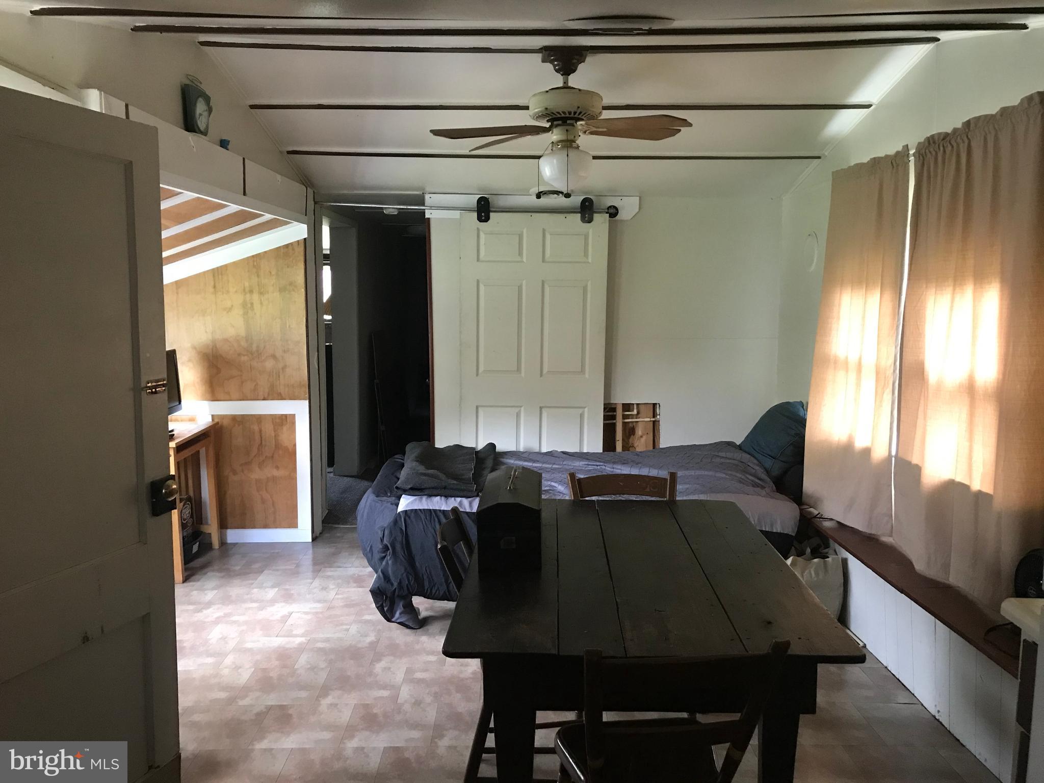 5670 Cold Run Valley Road Berkeley Springs, WV 25411 - Photo 21 of 26 Dining area