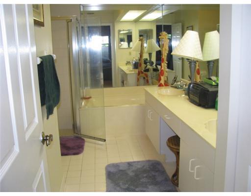 5760 Coach House Circle, Unit B Boca Raton, FL 33486 - Photo 11 of 16 Additional Photo