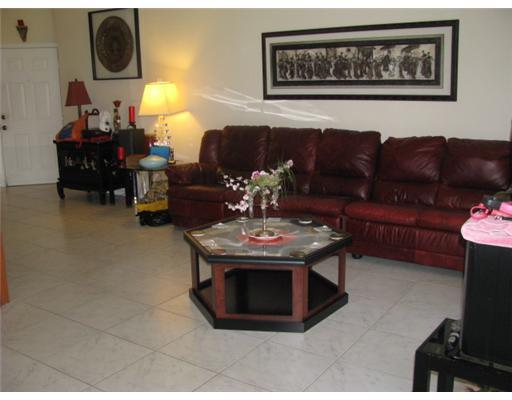 5760 Coach House Circle, Unit B Boca Raton, FL 33486 - Photo 4 of 16 Additional Photo
