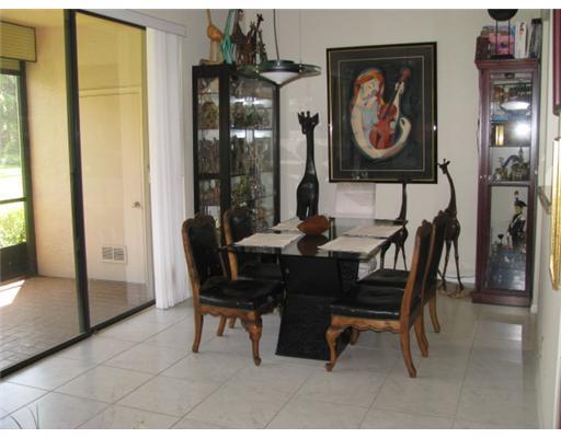 5760 Coach House Circle, Unit B Boca Raton, FL 33486 - Photo 9 of 16 Additional Photo