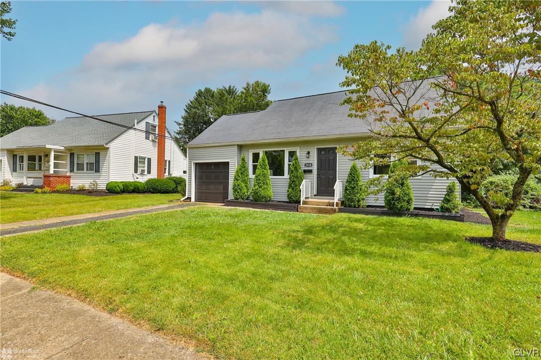 2918 Cornwall Road Bethlehem, PA 18017 - Photo 2 of 45 Gallery Image 2