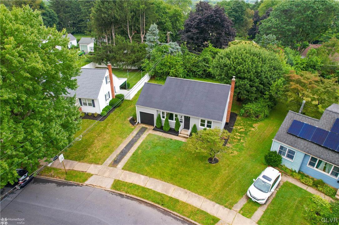 2918 Cornwall Road Bethlehem, PA 18017 - Photo 5 of 45 Gallery Image 5