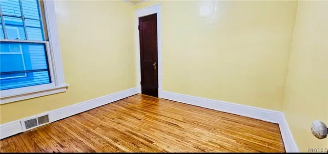 $1,100 | 320 Jewett Avenue, Unit 2, Buffalo, NY 14214