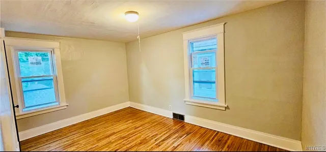 $1,100 | 320 Jewett Avenue, Unit 2, Buffalo, NY 14214
