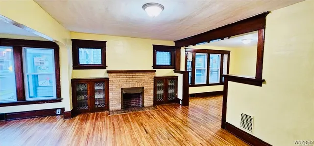 $1,100 | 320 Jewett Avenue, Unit 2, Buffalo, NY 14214