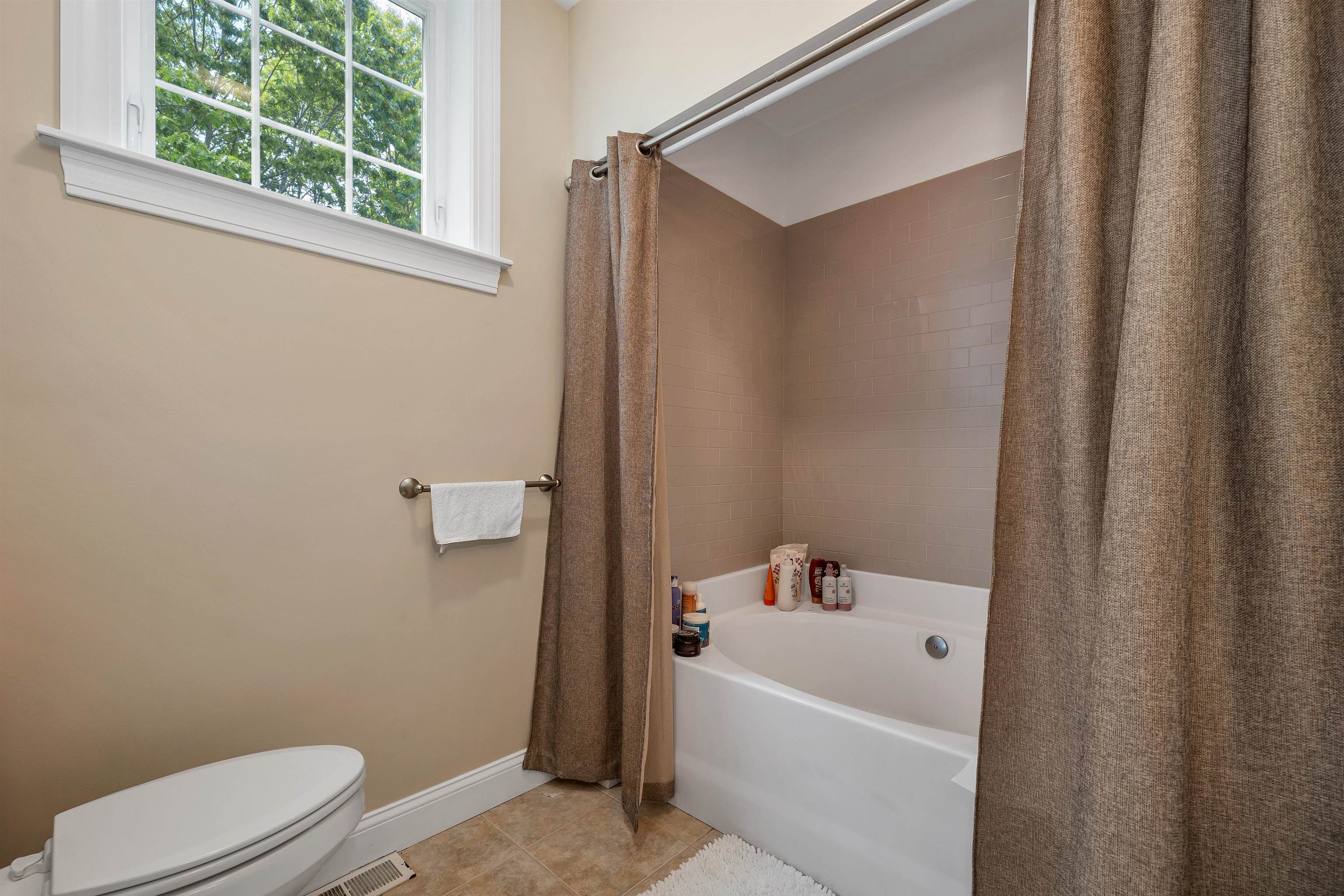 116 Piscataqua Road, Unit C Durham, NH 03824 - Photo 27 of 40