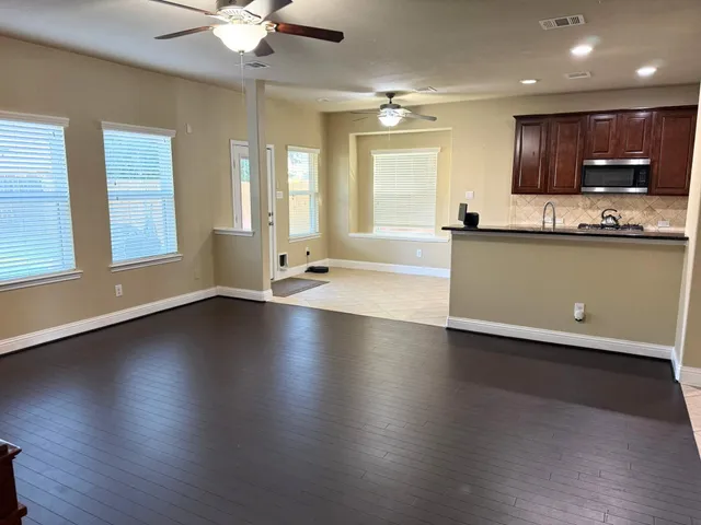 $328,000 | 9966 Manor Spring Lane, Brookshire, TX 77423