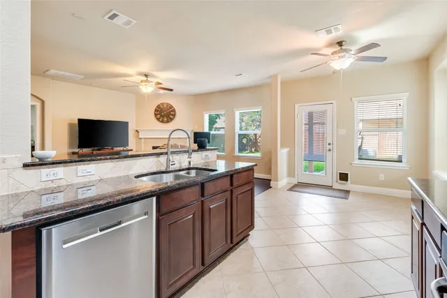 $328,000 | 9966 Manor Spring Lane, Brookshire, TX 77423