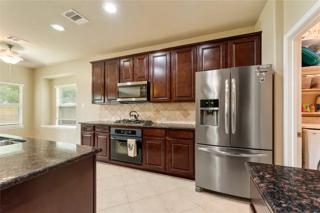 $328,000 | 9966 Manor Spring Lane, Brookshire, TX 77423