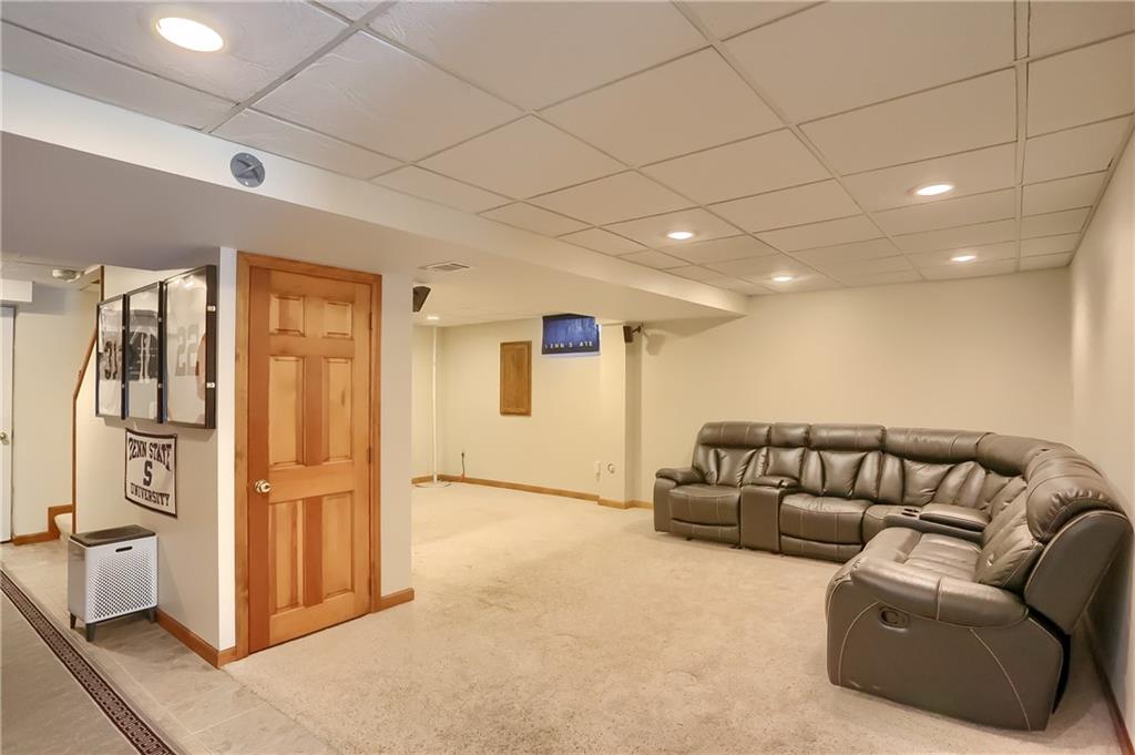 105 Blue Ridge Drive Cranberry Township, PA 16066 - Photo 26 of 50 a living room with furniture
