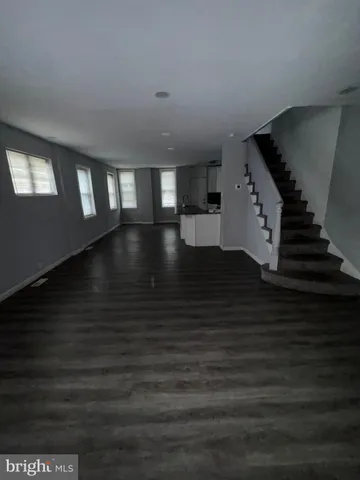 a view of livingroom with hardwood floor