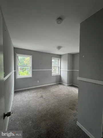 a view of empty room with window