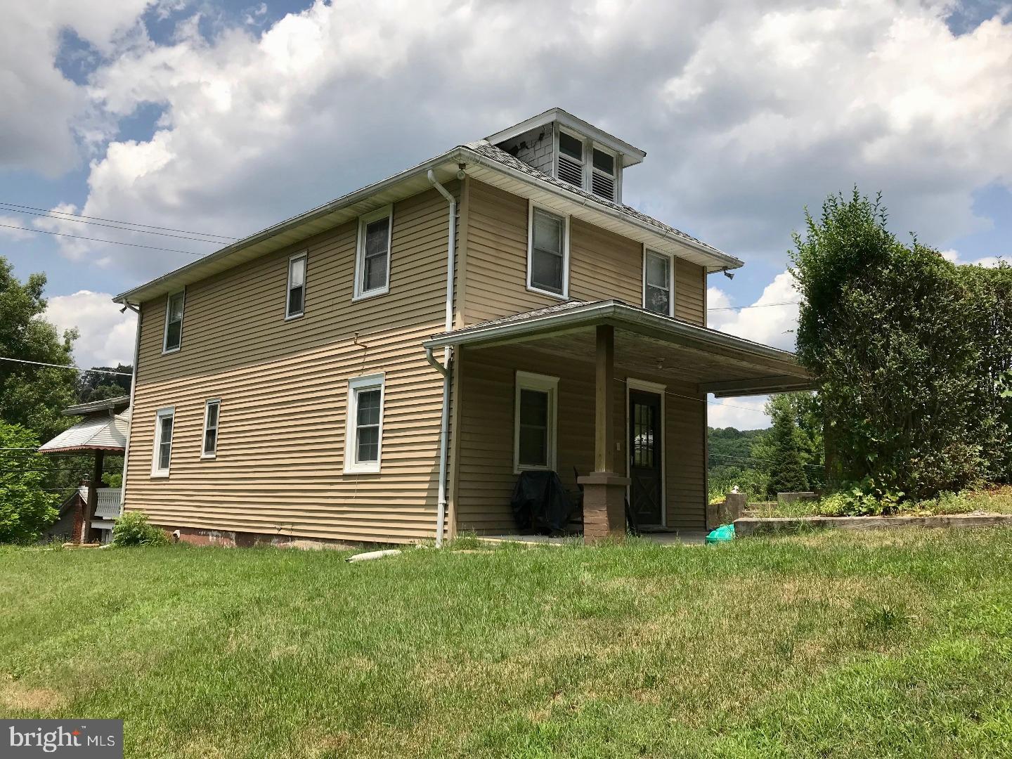 21 Candy Road Mohnton, PA 19540 - Photo 3 of 15