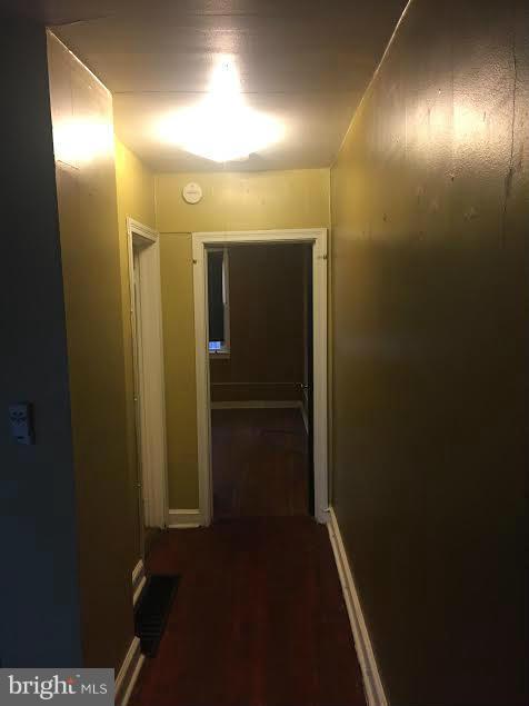 106 Denison Street Baltimore, MD 21229 - Photo 3 of 7 Interior (General)