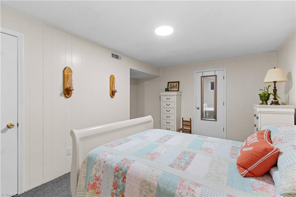 8006 Bridgewood Road Clemmons, NC 27012 - Photo 35 of 40 Gallery Image 35