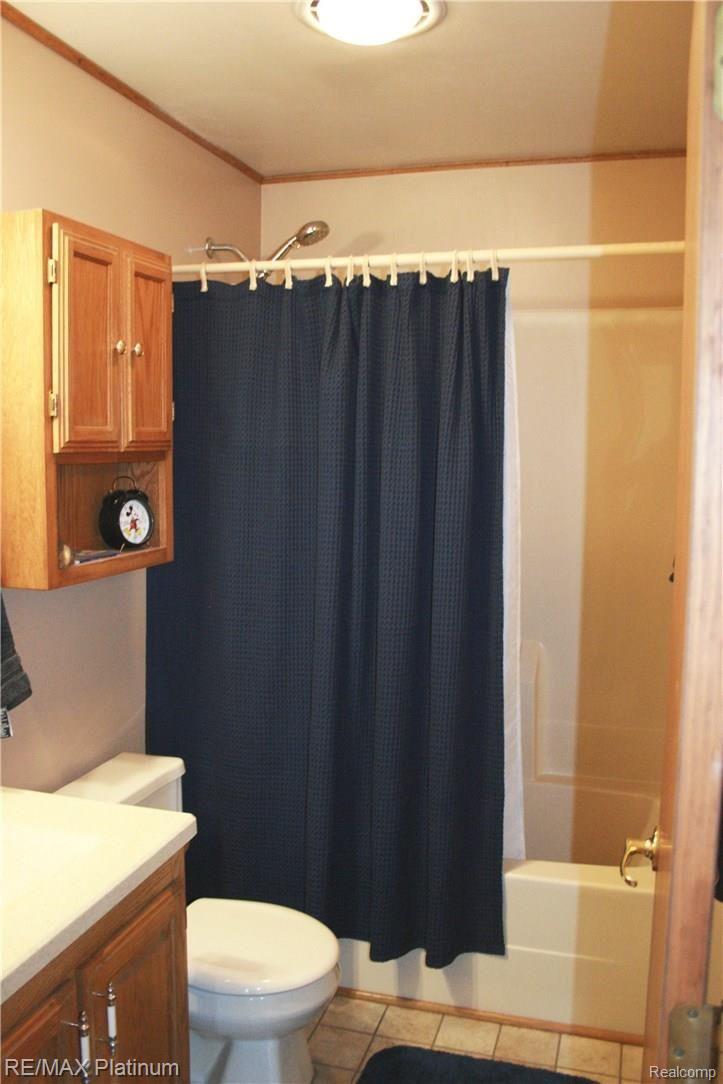 5288 Norton Road Howell, MI 48843 - Photo 18 of 20 IMG_1304.jpg