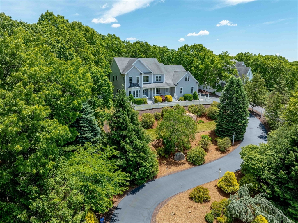 17 Dudley Road Mendon, MA 01756 - Photo 3 of 39