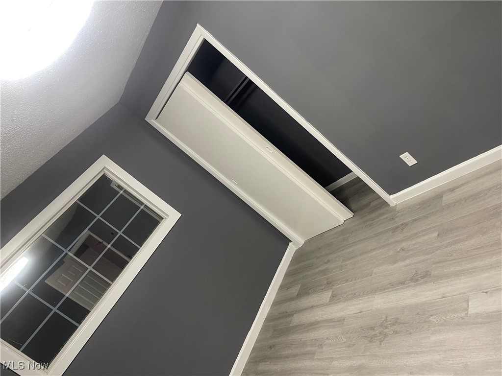 603 Liberty Road Youngstown, OH 44505 - Photo 14 of 42 Detailed view of baseboards