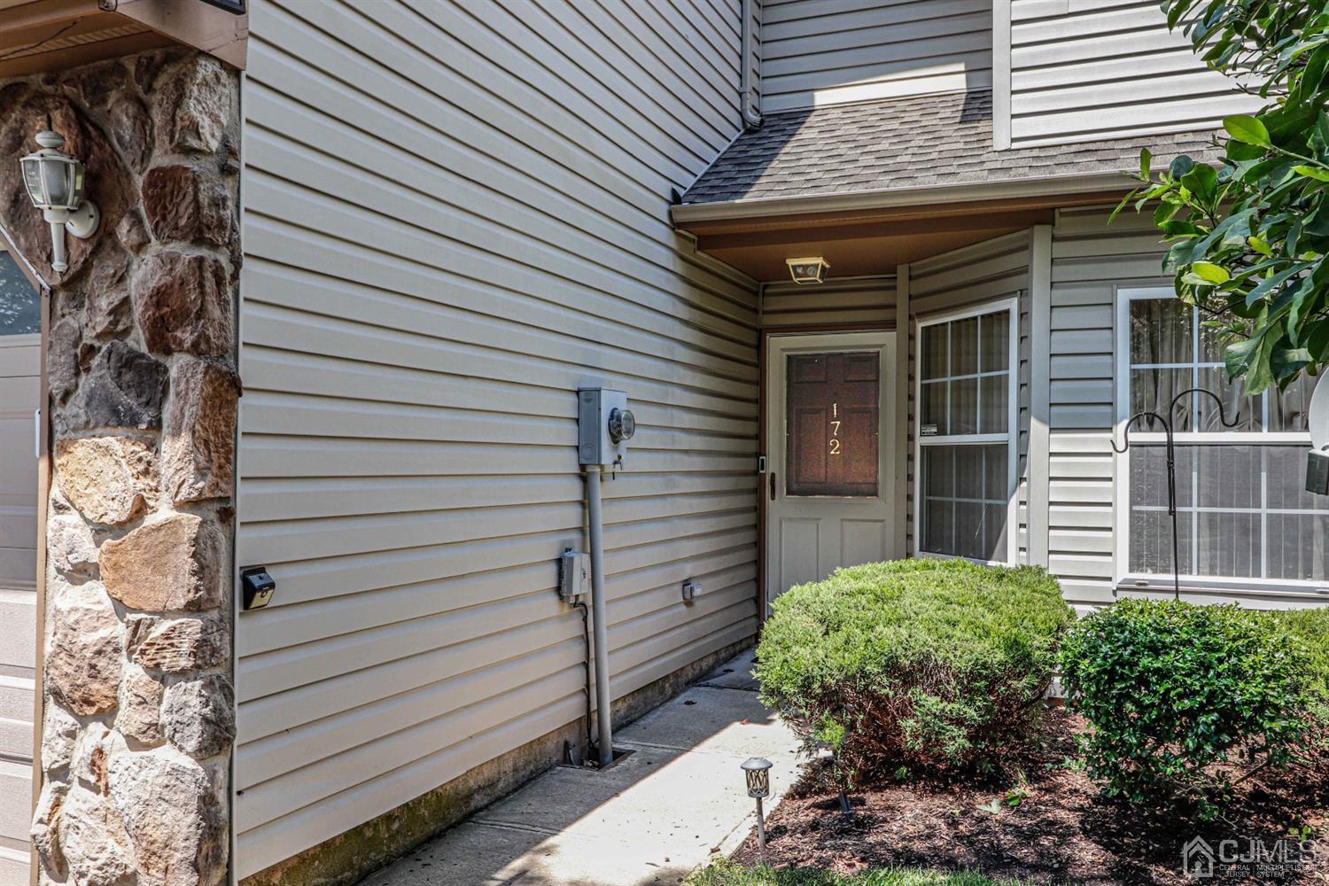 172 Nebula Road Piscataway, NJ 08854 - Photo 3 of 30 Gallery Image 3