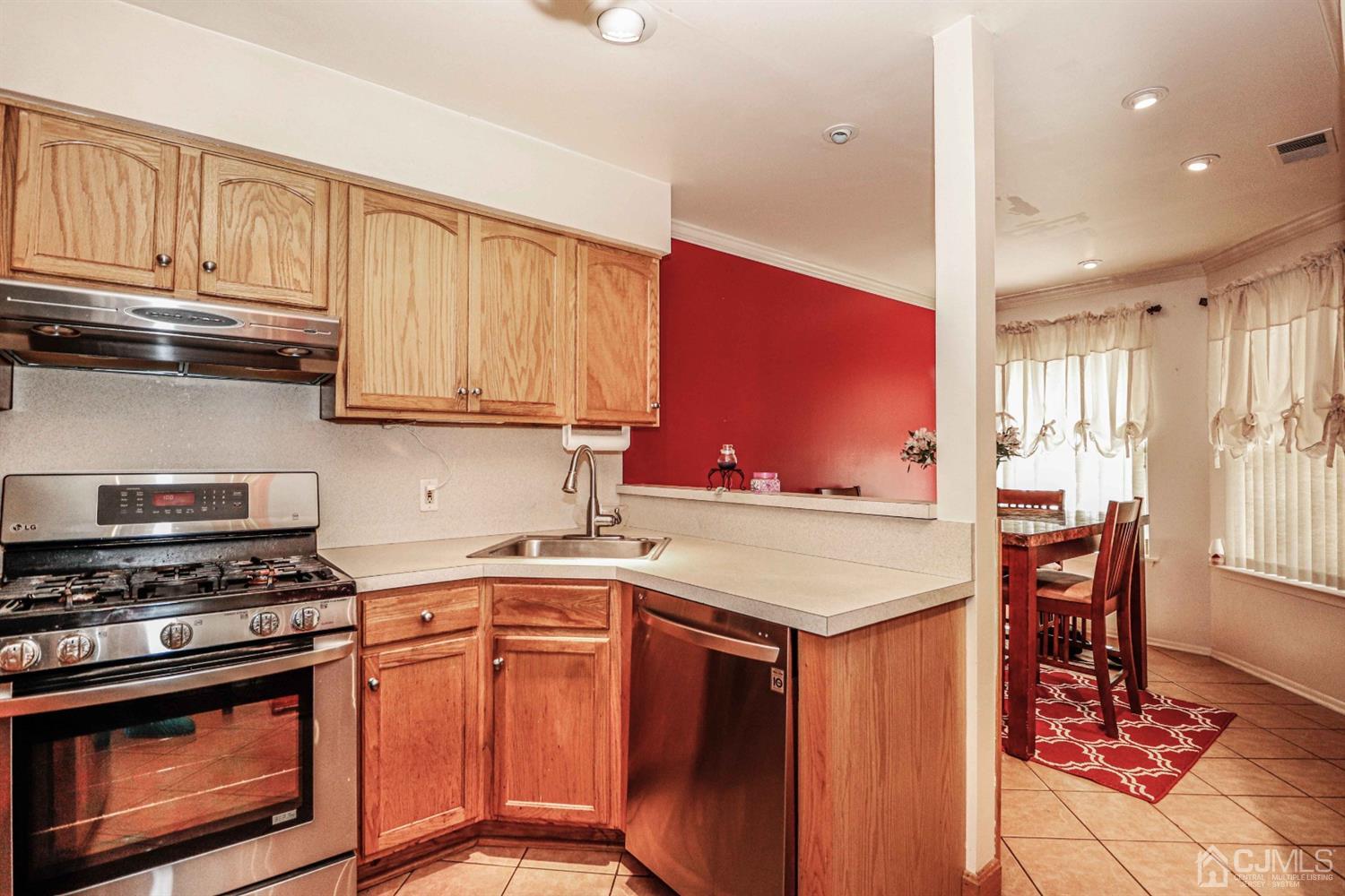 172 Nebula Road Piscataway, NJ 08854 - Photo 8 of 30 Gallery Image 8
