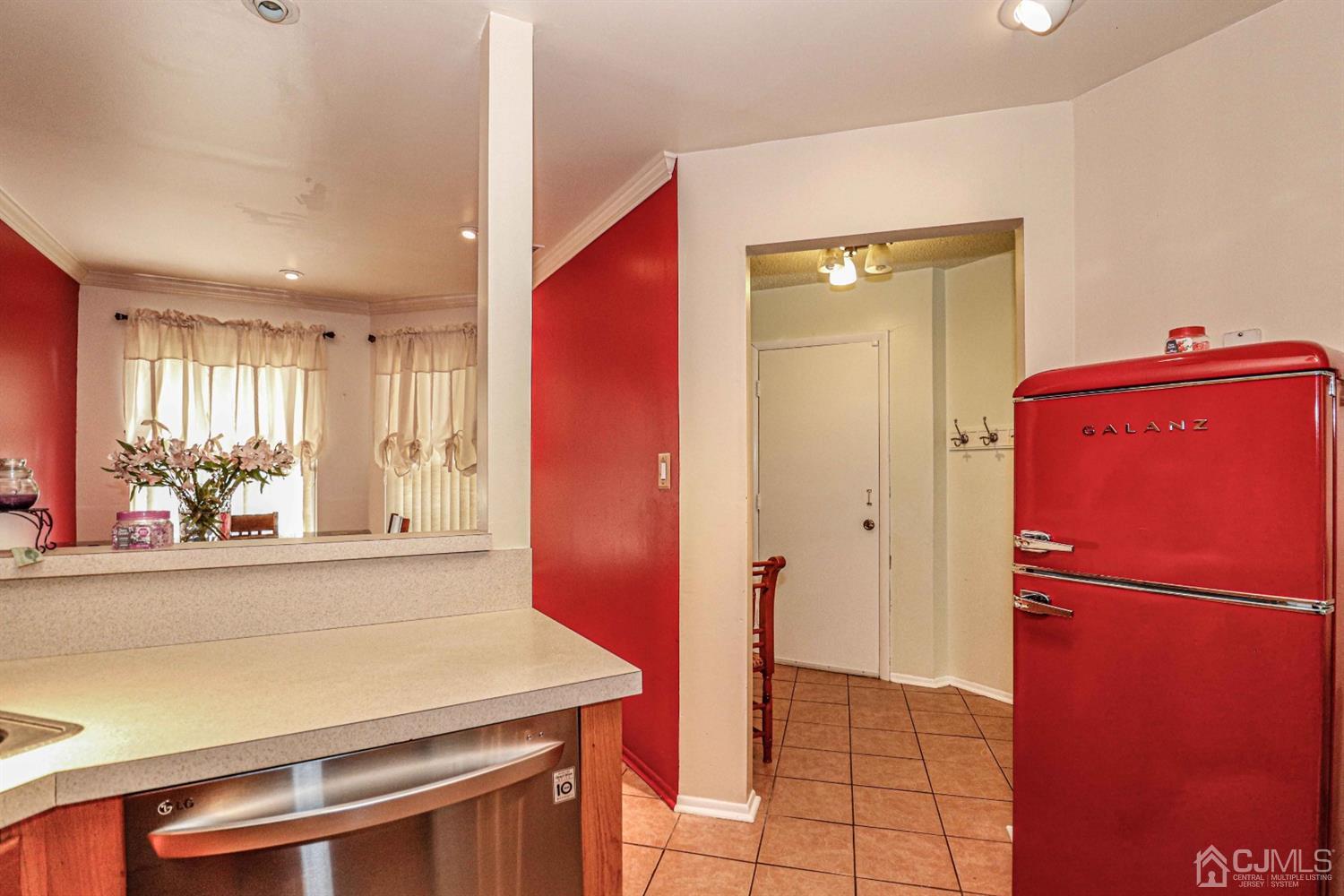 172 Nebula Road Piscataway, NJ 08854 - Photo 10 of 30 Gallery Image 10