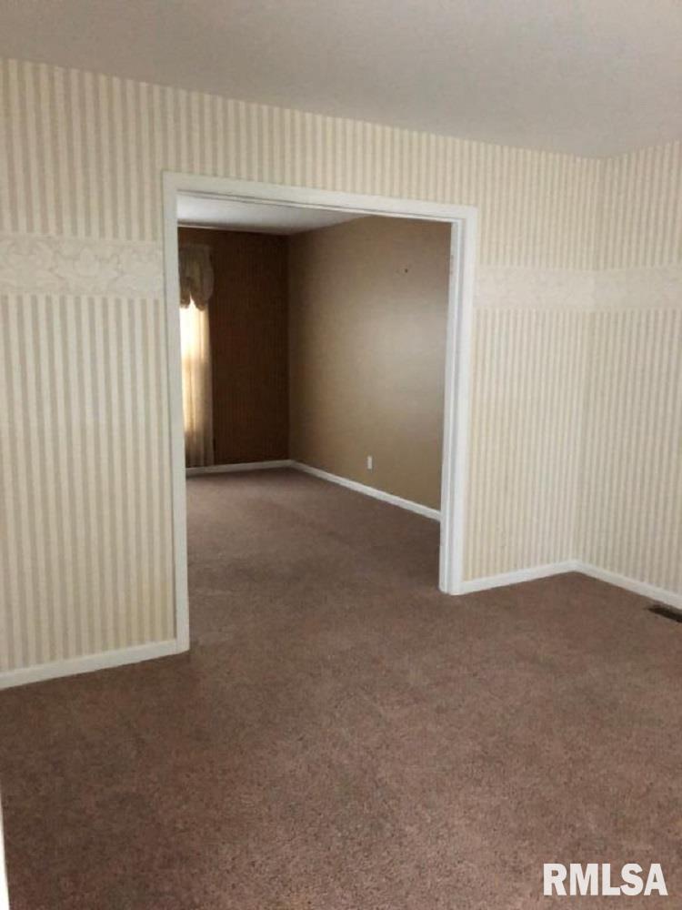 40 South Yorktown Road Macomb, IL 61455 - Photo 4 of 16 Gallery Image 4