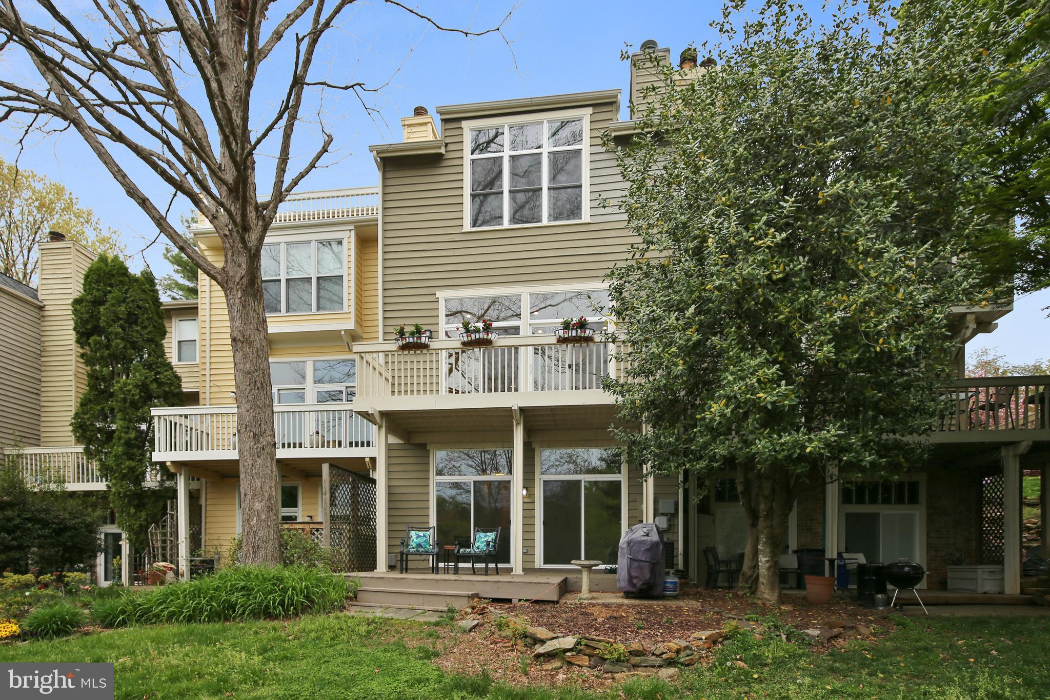 11173 Lake Chapel Lane Reston, VA 20191 - Photo 11 of 92 Rear View