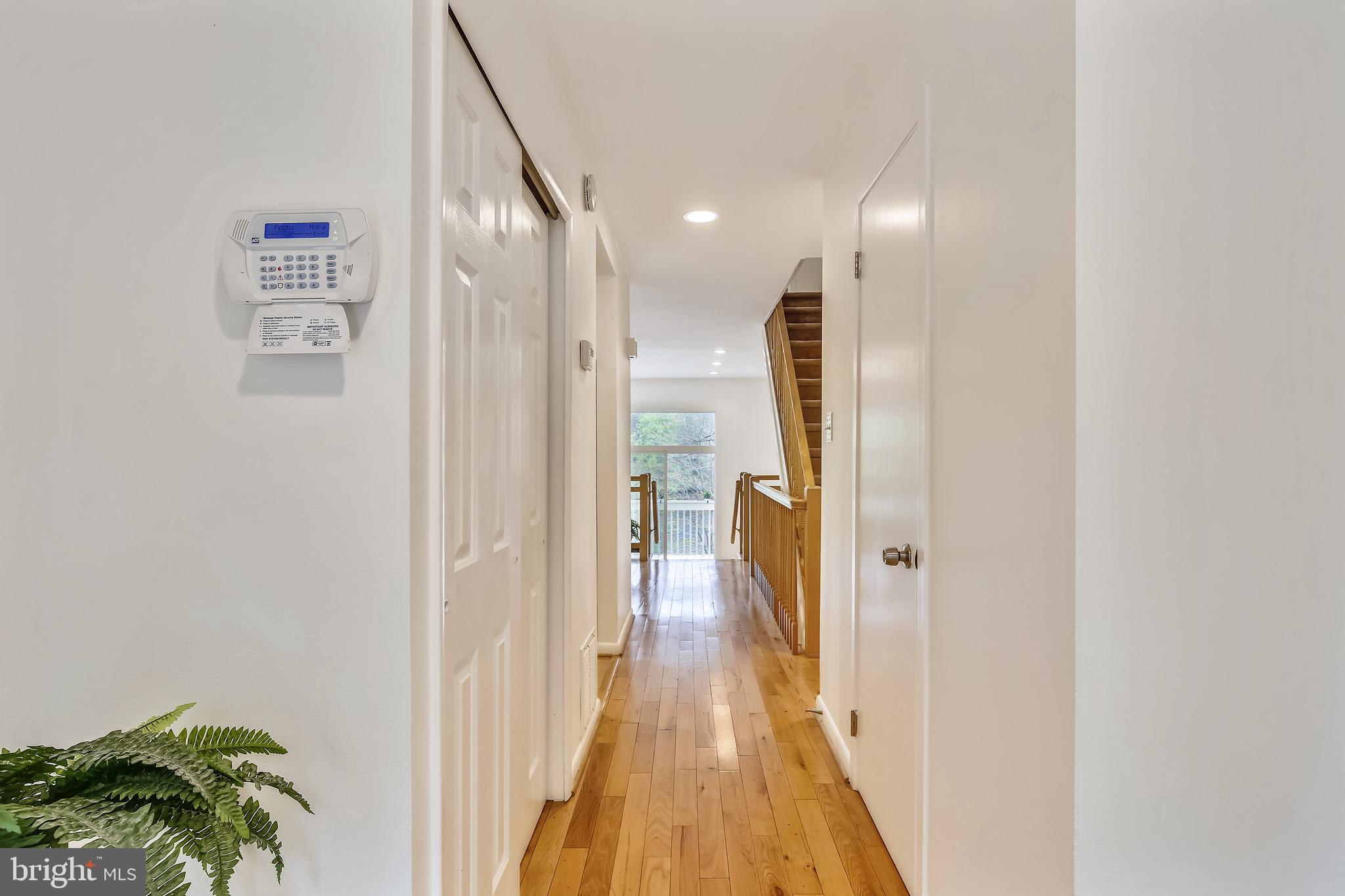 11173 Lake Chapel Lane Reston, VA 20191 - Photo 30 of 92 Front Hall