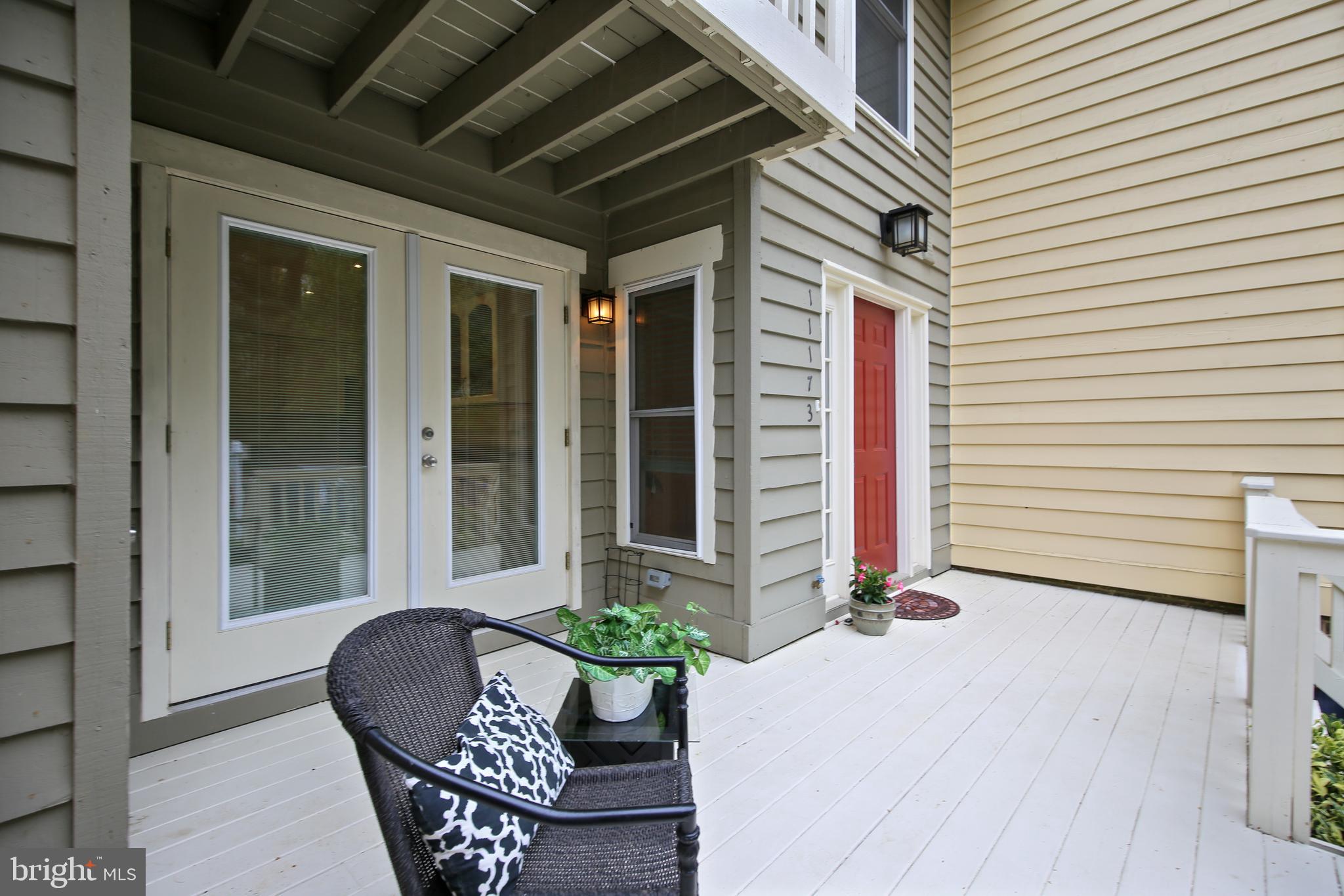 11173 Lake Chapel Lane Reston, VA 20191 - Photo 5 of 92 Front Deck