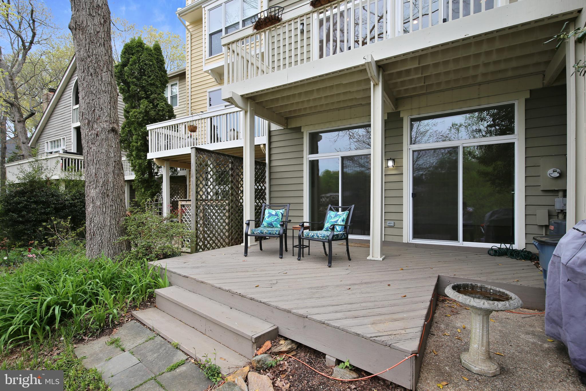 11173 Lake Chapel Lane Reston, VA 20191 - Photo 7 of 92 Enjoy your wine with a Lake View