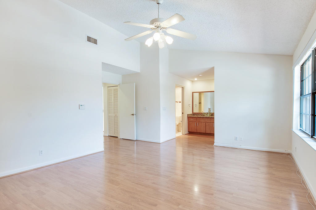 7877 La Mirada Drive, Unit 7877 Boca Raton, FL 33433 - Photo 10 of 20 Master Room
