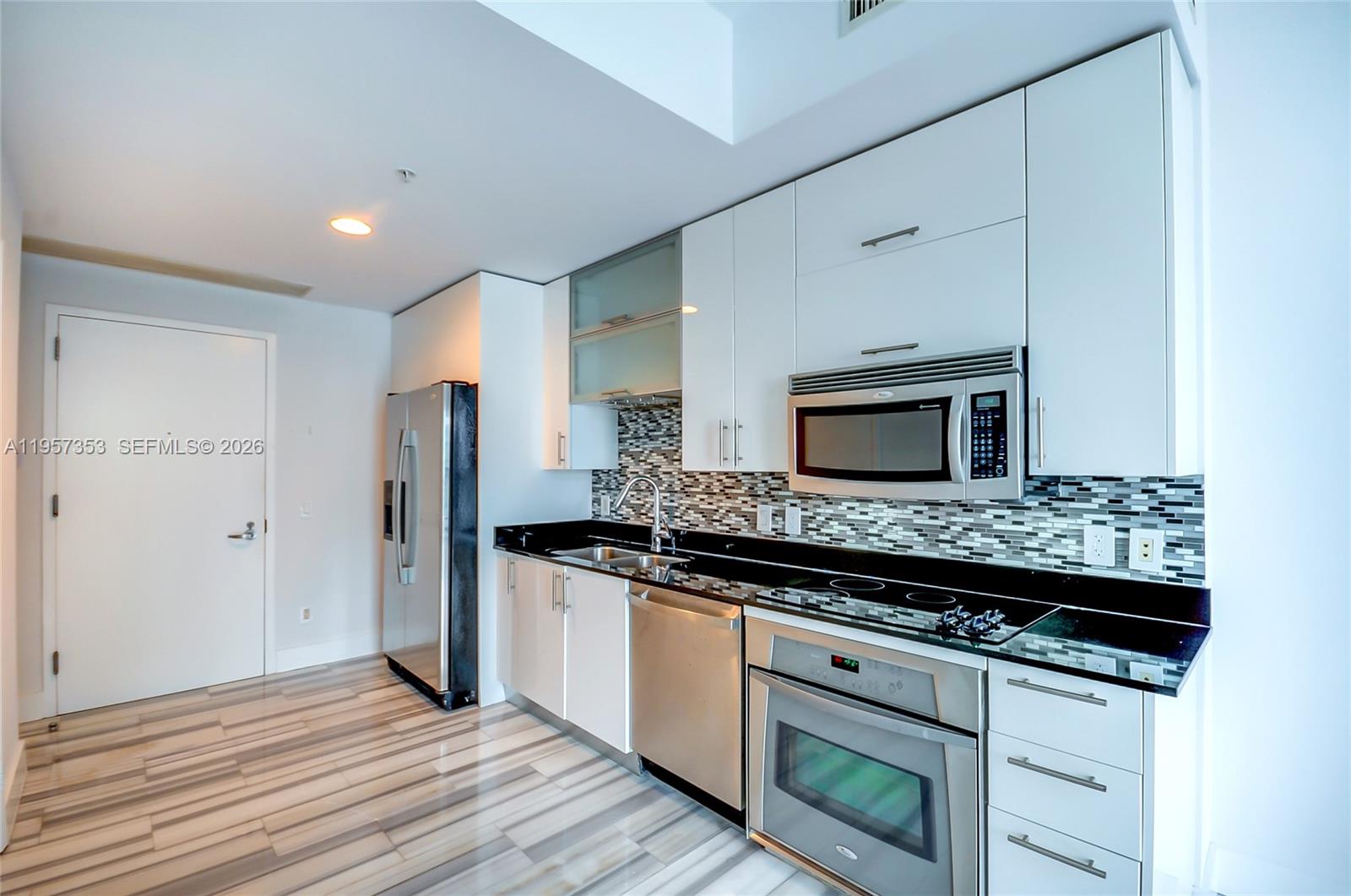 60 Southwest 13th Street, Unit 3004 Miami, FL 33130 - Photo 16 of 77