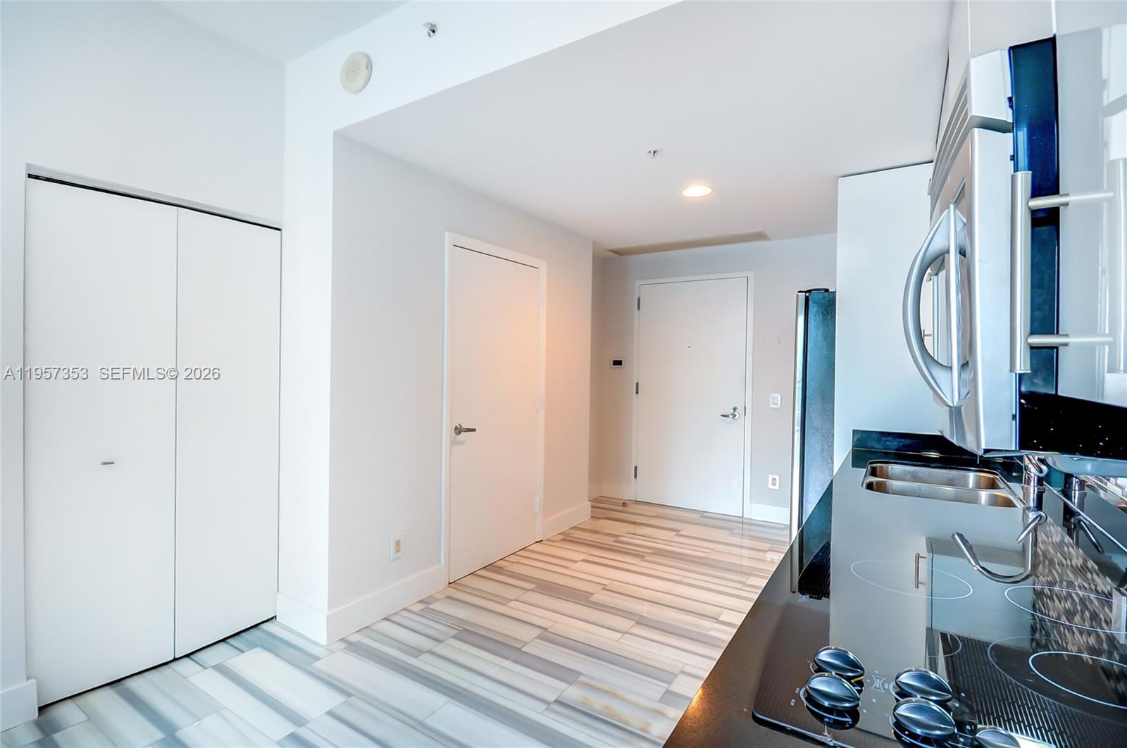 60 Southwest 13th Street, Unit 3004 Miami, FL 33130 - Photo 18 of 77