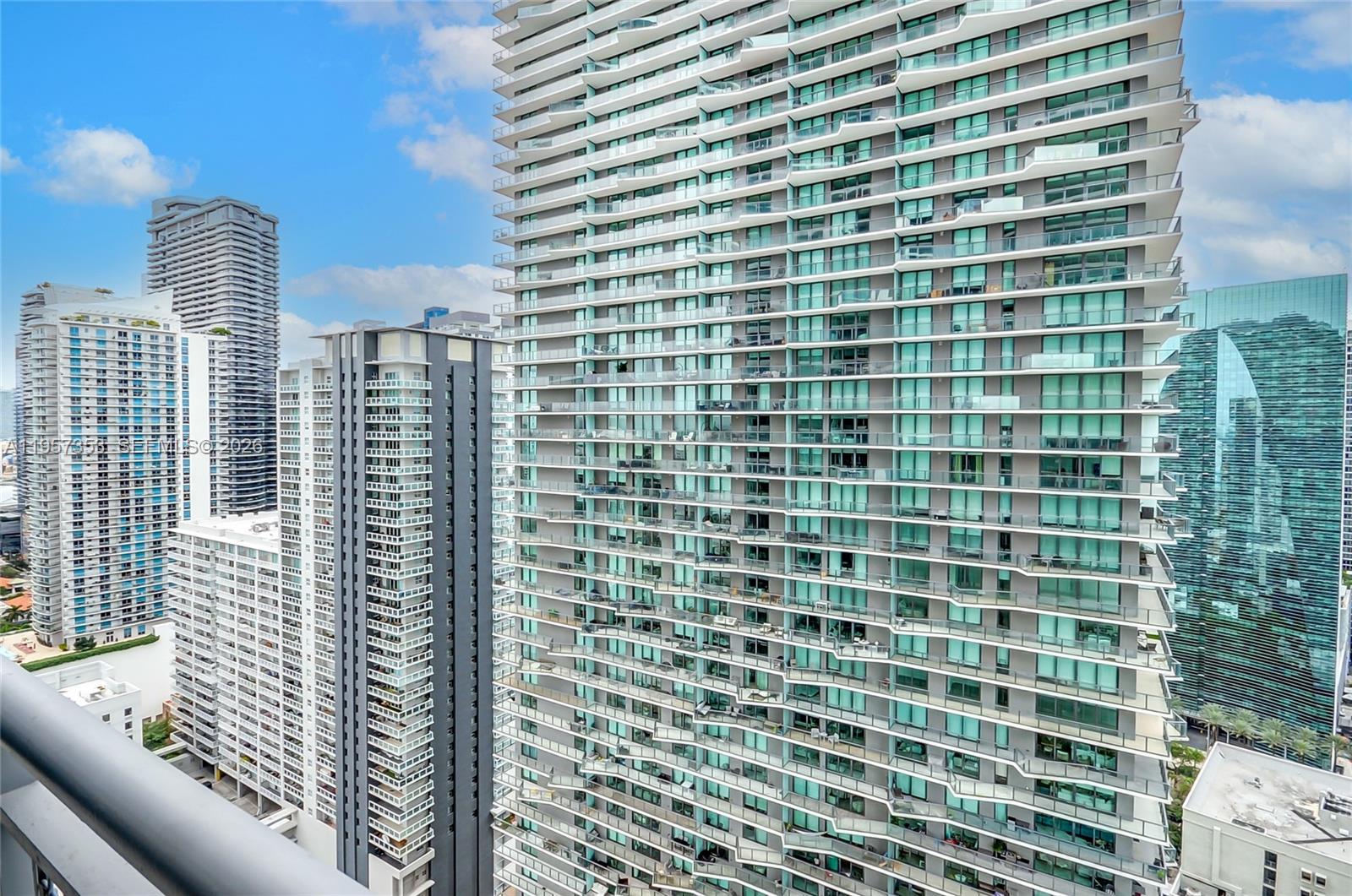 60 Southwest 13th Street, Unit 3004 Miami, FL 33130 - Photo 29 of 77