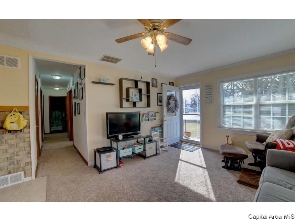 3160 South 2nd Street Springfield, IL 62703 - Photo 4 of 16