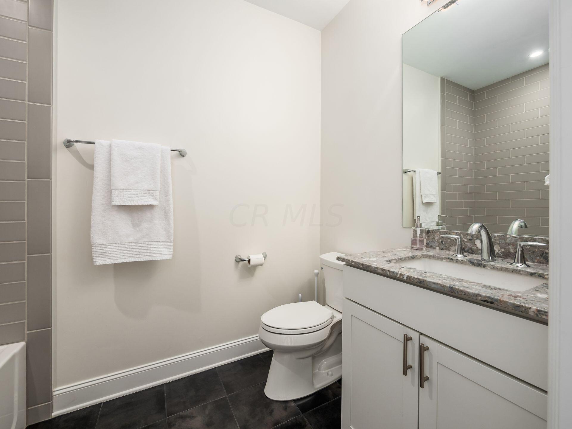 250 West Spring Street, Unit 923 Columbus, OH 43215 - Photo 18 of 24 024_4065fd_A 250 E Spring 063