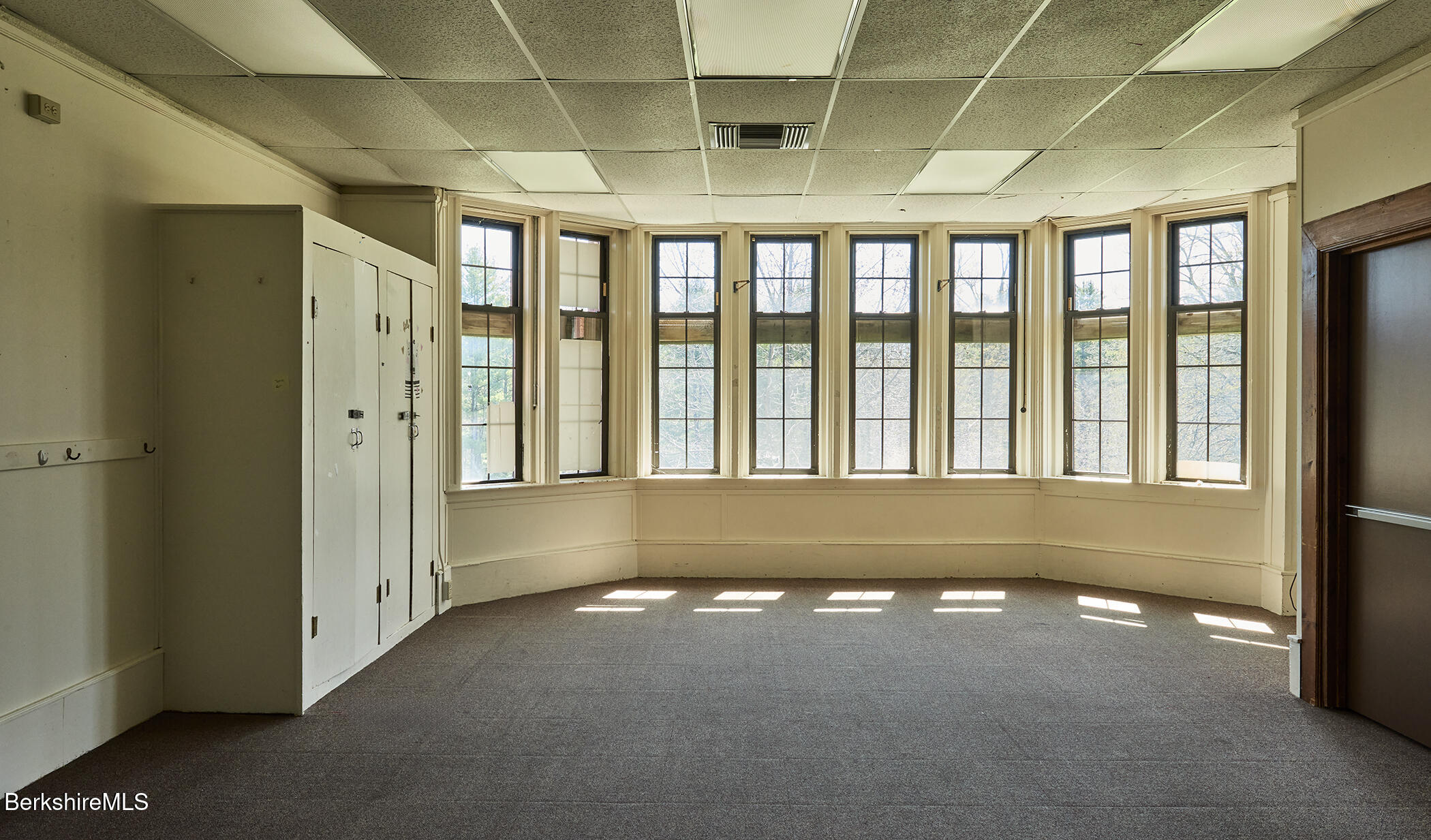 349 Old Stockbridge Road Lenox, MA 01240 - Photo 18 of 54 Overlee House - 2nd Floor Room