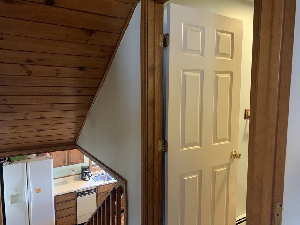 42 Thayer Road, Unit B Greenfield, MA 01301 - Photo 20 of 29 Gallery Image 20