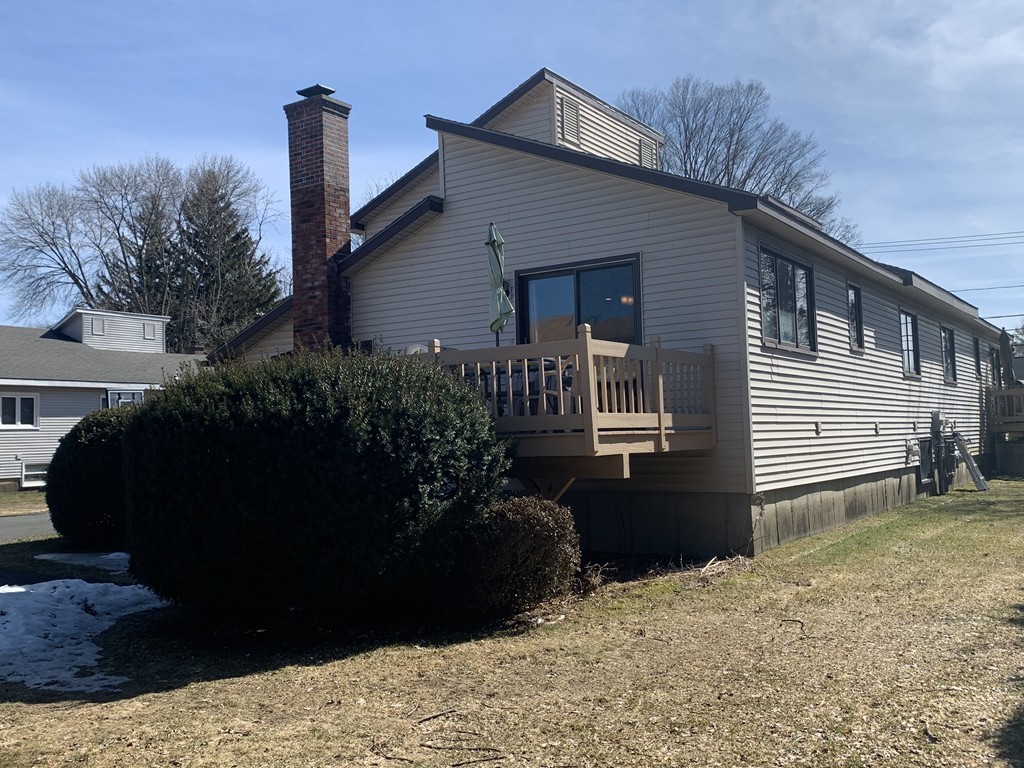 42 Thayer Road, Unit B Greenfield, MA 01301 - Photo 4 of 29 Gallery Image 4